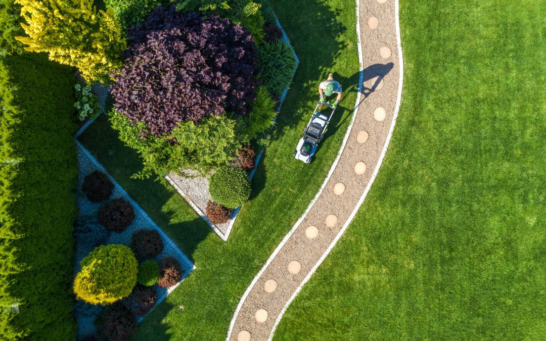 Ideas To Create Amazing Front Yard Landscaping Designs